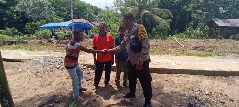 Dengan Rutin Sambang, Bhabinkamtibmas Food Estate Sampaikan Pesan Kamtibmas