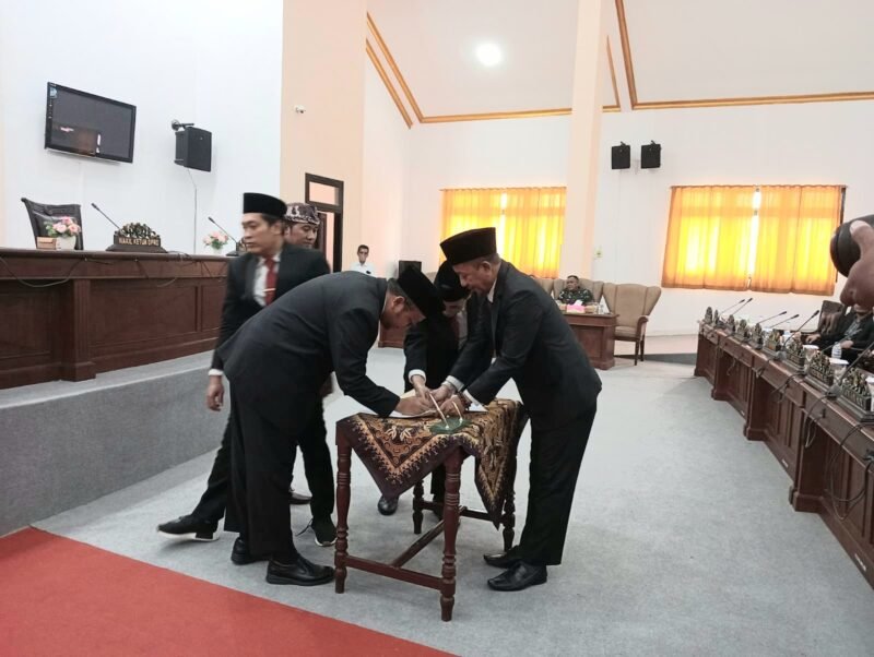 Sahkan Perda Kawasan Tanpa Rokok, Sepakati Pertanggungjawaban APBD 2024