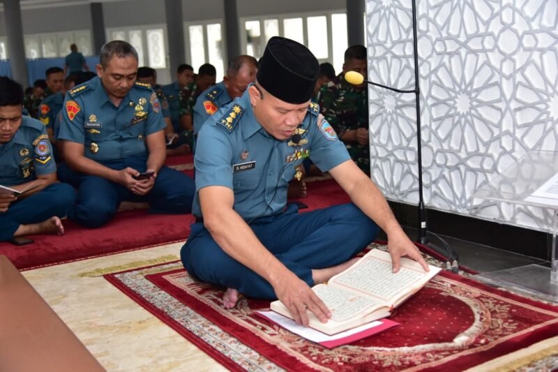PRAJURIT DAN PNS MAKO KORMAR PERINGATI TAHUN BARU ISLAM 1 MUHARRAM 1447 H