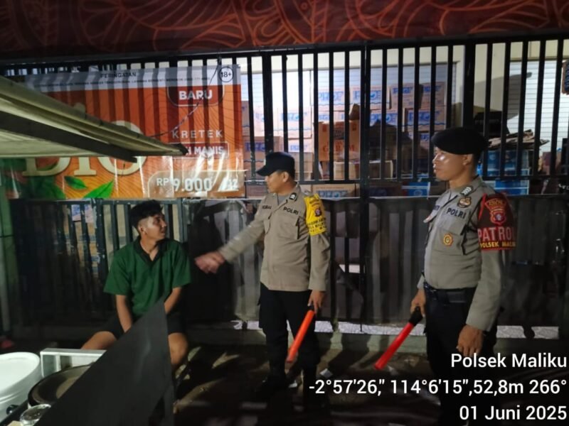 Petugas Patroli Polsek Maliku Himbau, Warga Masyarakat Waspada Terhadap Penipuan Online