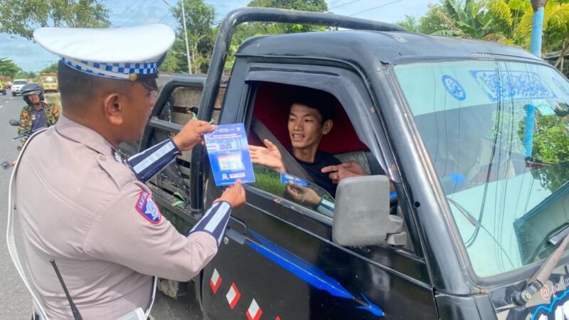 Personel Lantas, Memberikan Himbauan Dan Pembagian Brosur Kamseltibcarlantas