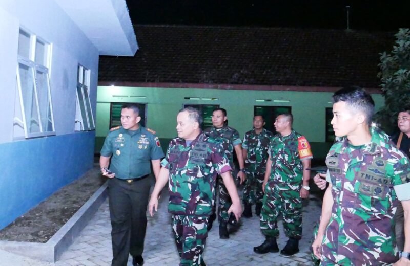 Penyiapan Program Makan Bergizi, Staf Teritorial Angkatan Darat Kunjungi Pembangunan SPPG di Blitar