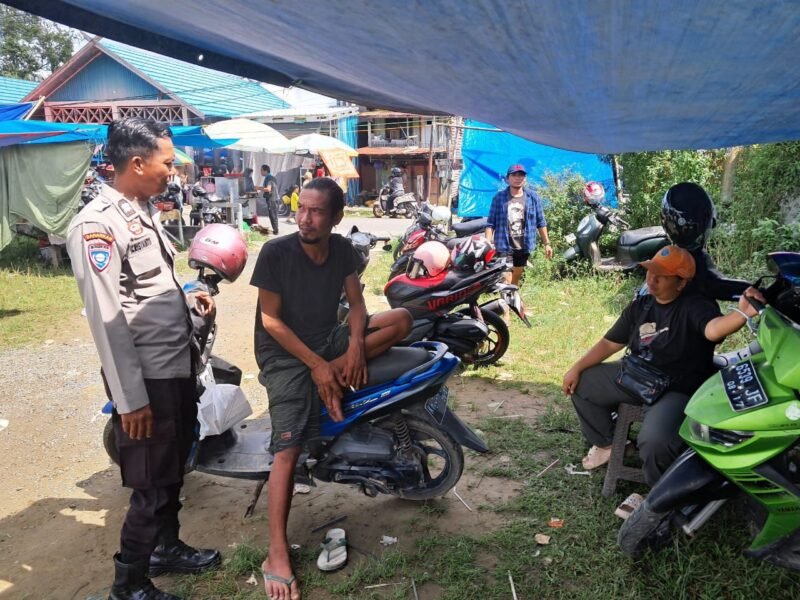 Sat Binmas Polres Pulang Pisau sambang dan patroli dialogis sekaligus berikan himbauan Kamtibmas dan tingkatkan keamanan lingkungan sekitar
