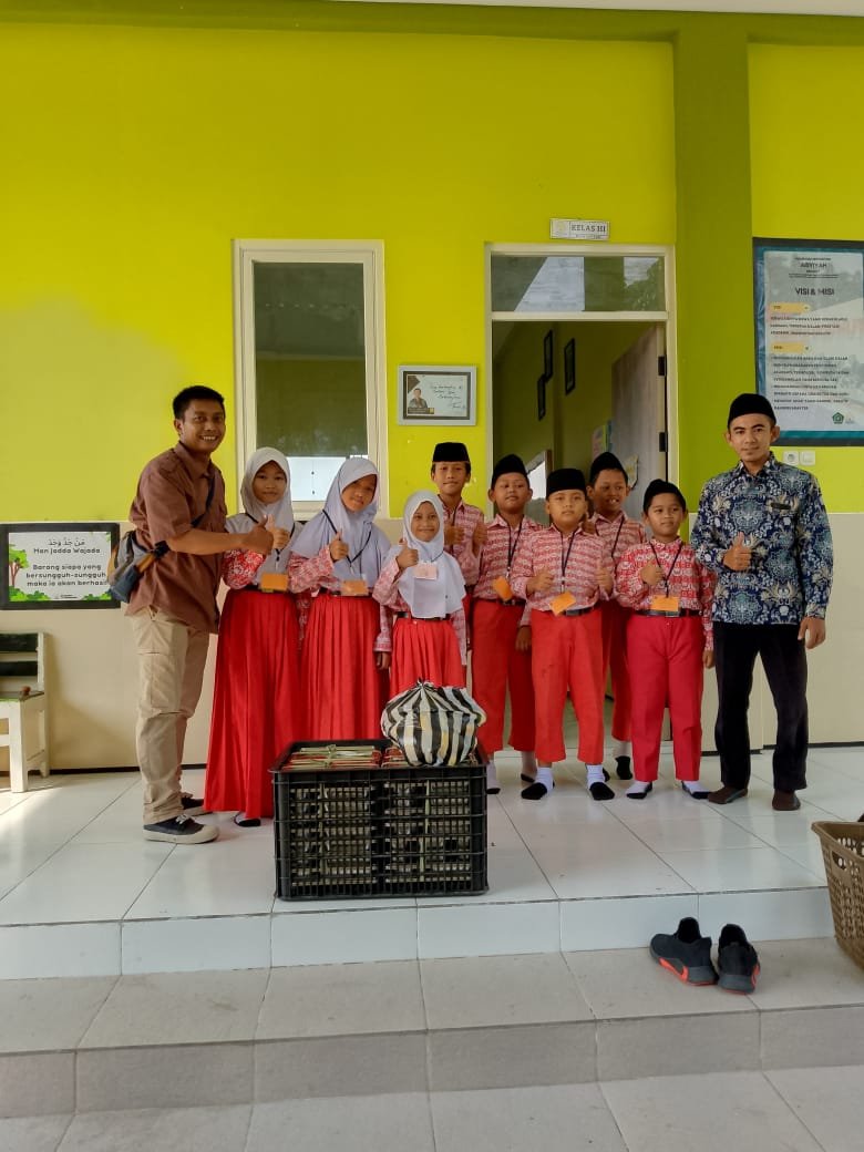Program Nawa Cita: Dapur Makan Bergizi Gratis Resmi Yayasan Mitra Boga Sejahtera Resmi Buka Di Tulungagung.