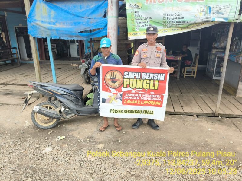 Door To Door Polsek Sebangau Kuala, laksanakan sosialisasi Saber Pungli