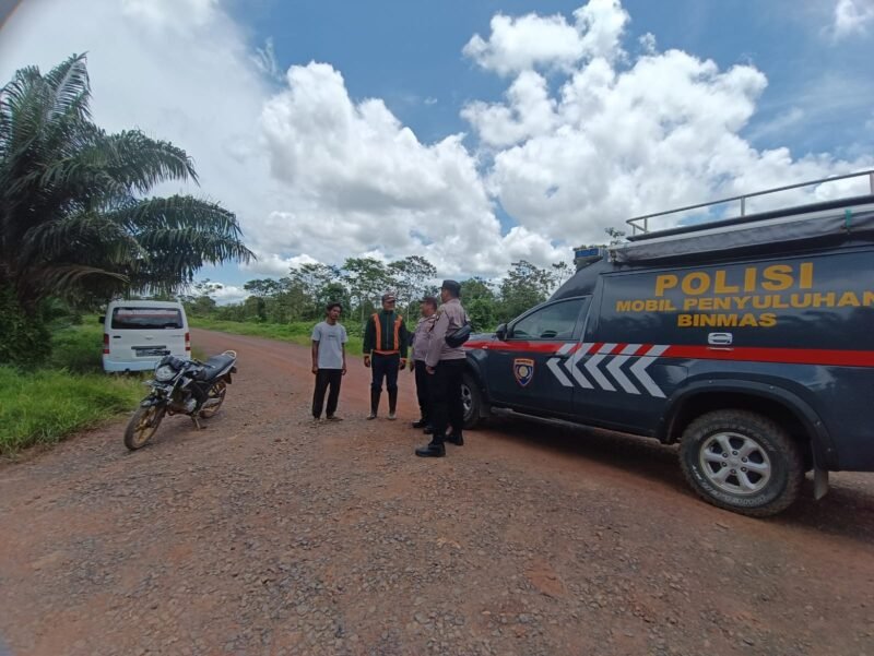 Dengan Rutin Sambang, Bhabinkamtibmas Food Estate Sampaikan Pesan Kamtibmas