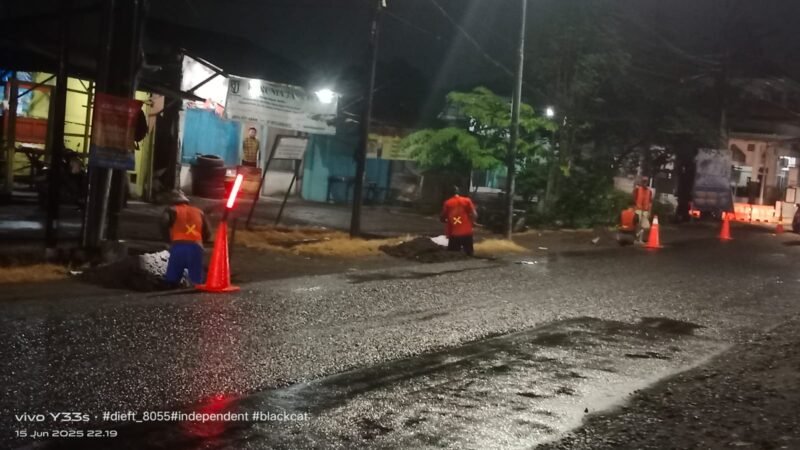 Oknum Aparat Diduga, Jadi Petugas Keamanan Proyek Galian Kabel Telkom
