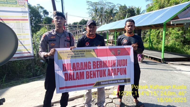 Personil Polsek Kahayan Kuala secara masif lakukan giat himbauan Stop dan Larangan bermain Judi Online