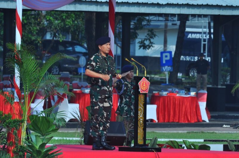 Tegaskan Soliditas, Wadan Kodiklatal Hadiri Apel Gabungan TNI-Polri