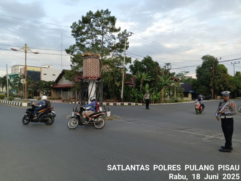 Personel Satlantas Polres Pulang Pisau Laksanakan Pengaturan Pagi