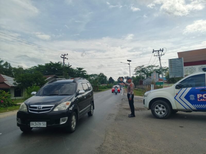 Personel Satlantas Polres Pulang Pisau, Menggelar Patroli Daerah Rawan Laka dan Rawan Pelanggaran Lalu Lintas