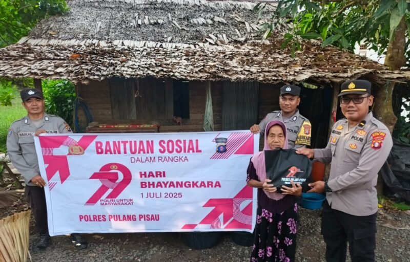 Peduli Sesama, Polsek Kahayan Kuala Gelar Bansos dalam Rangka Hari Bhayangkara ke-79