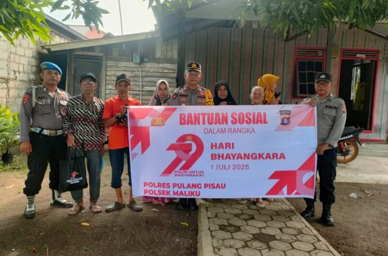 Bansos Hari Bhayangkara ke-79, Polsek Maliku Hadirkan Senyum untuk Warga