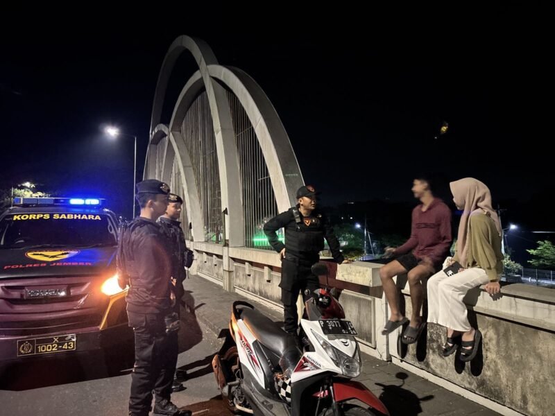 Patroli Kamtibmas Jelang Malam 1 Suro