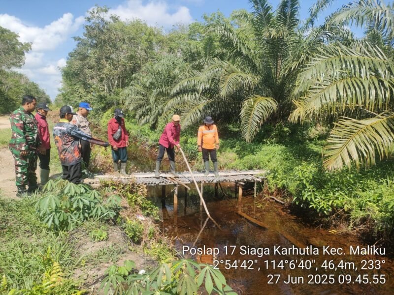 Polsek Maliku Rutin Cek Kondisi Ketersedian Air di Wilayah Rawan Karhutla