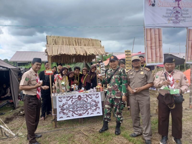 Kembangkan Sikap Kepemimpinan Pada Generasi Muda Anggota Koramil 1208-01/Sambas Hadiri Kegiatan Soekma Scoun Camp V