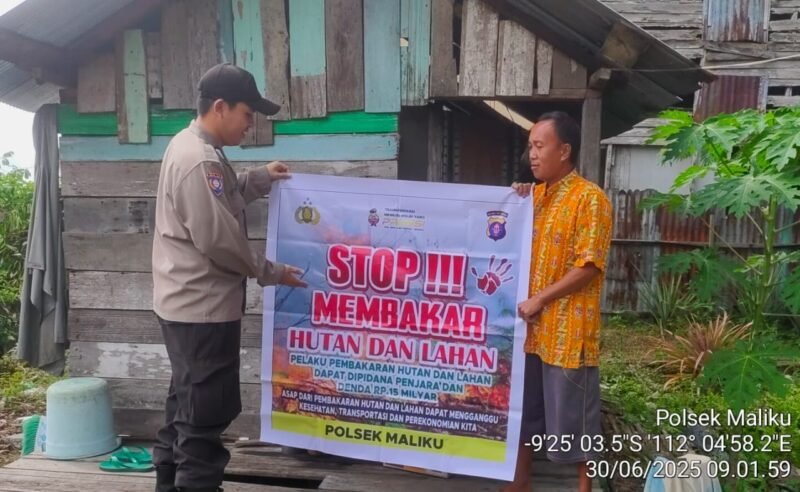 Bhabinkamtibmas Polsek Maliku Melaksanakan Sambang di Desa Binaan Sampaikan Sosialisasi Larangan Karhutla