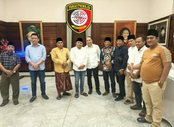 Audiensi Hangat di Rumah Dinas Wali Kota Surabaya: FSMI dan Pemkot Capai Kesepakatan Soal Penataan Parkir Toko Modern