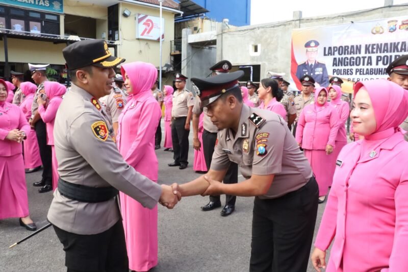 47 Personil kenaikan Pangkat, Kapolres Tanjung Perak Pimpin Upacara