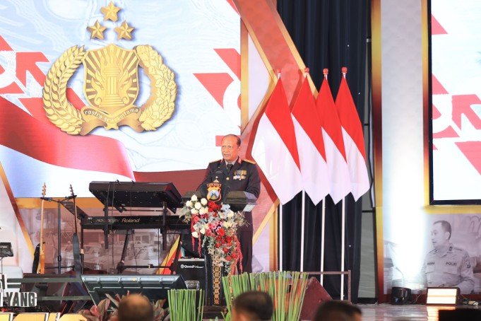 Kapolda Jatim Minta Anggota Tingkatkan Pelayanan Publik