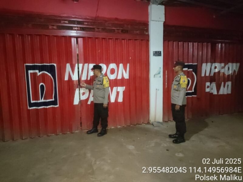 Personel Polsek Maliku Melaksanakan Patroli Malam Monitoring Sitkamtibmas di Wilkumnya