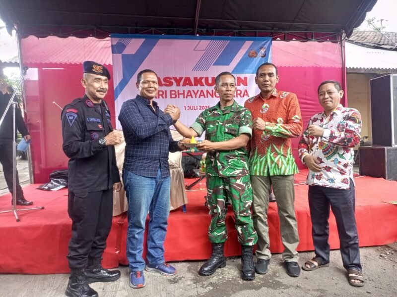 Momentum HUT Bhayangkara ke-79, Polsek Balongbendo Tegaskan Komitmen Pelayanan dan Sinergi Bersama Masyarakat