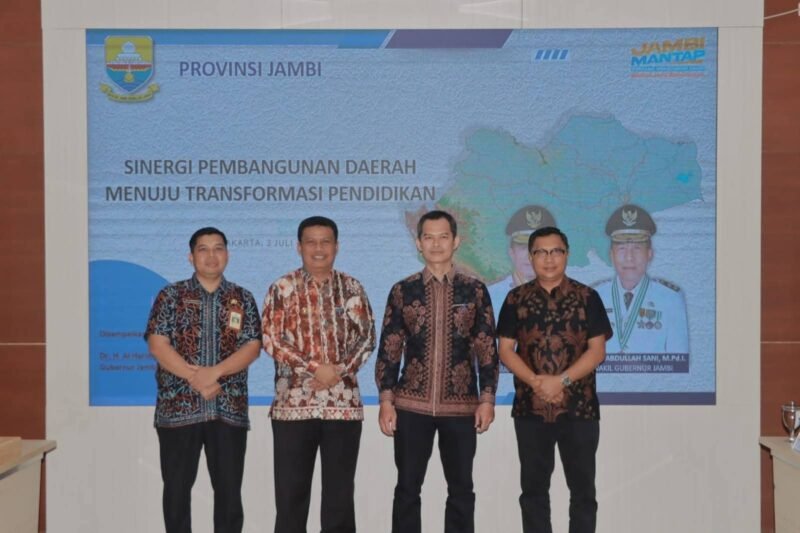 Wabup Katamso mendampingi gubernur Jambi audesi di kantor kementrian pendidikan dasar dan menengah Republik Indonesia