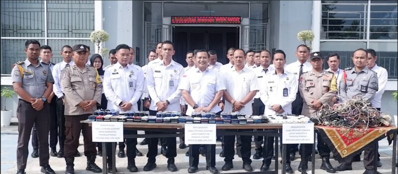 Tegaskan Komitmen, Lapas Narkotika Pangkalpinang Musnahkan 365 HP Ilegal