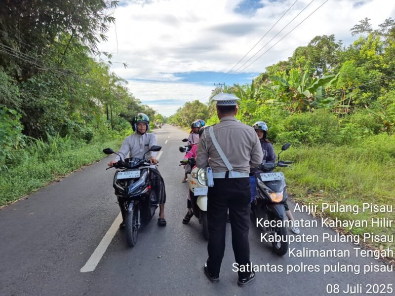 Unit Kamsel Sampaikan Himbauan Kamseltibcarlantas
