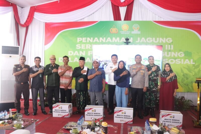 Forkopimda Sidoarjo Gandeng Pesantren Tanam Jagung Serentak