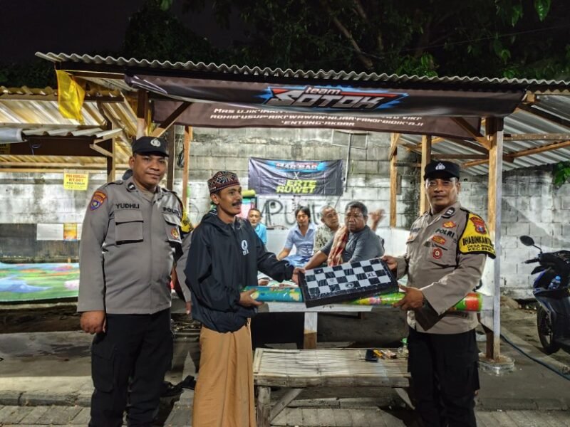 KANIT BINMAS POLSEK BEJI DUKUNG PENUH KEGIATAN SAMBANG POS KAMLING WARGA DUSUN WONOYOYO KULON