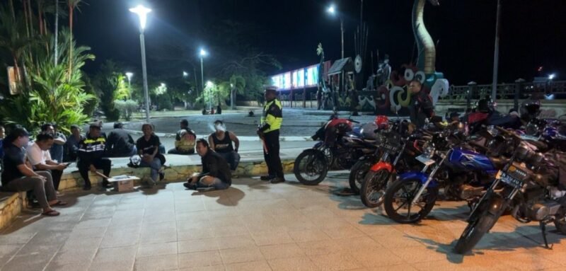 Sambangi Komunitas Motor, Satlantas Polres Pulang Pisau Sosialisasikan Tertib Lalu Lintas dan Operasi Patuh Telabang 2025