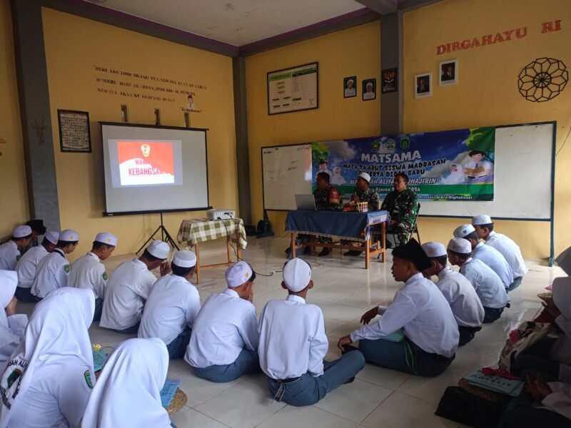Danramil 1002-08/Labuan Amas Utara Berikan Materi Wawasan Kebangsaan dalam Kegiatan MPLS di MA Muhajirin
