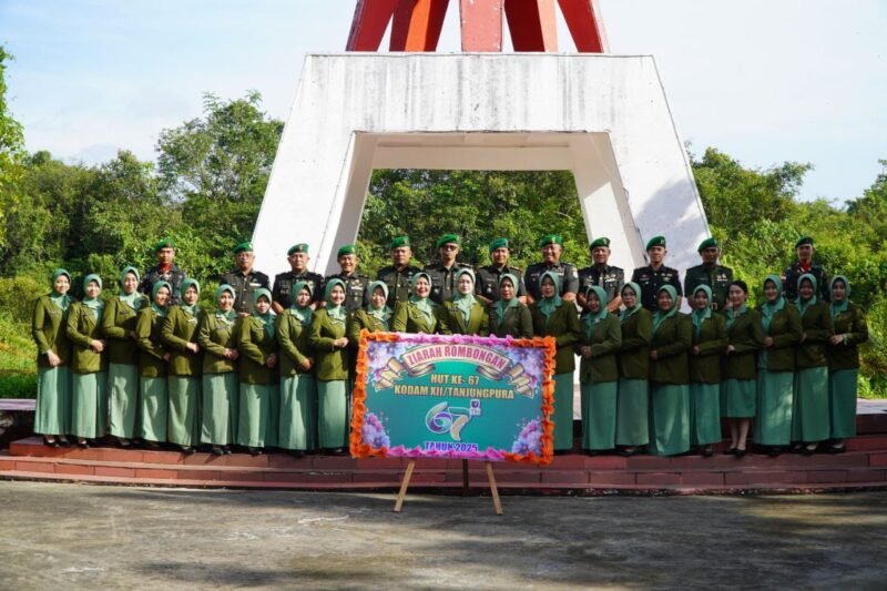 Hut Kodam XII/Tanjungpura Ke-67 Kodim 1208/Sambas Laksanakan Ziarah Rombongan