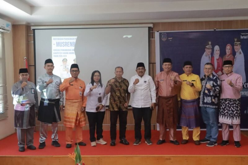Bupati Tanjung Jabung Barat secara resmi membuka musyawarah perencanaan pembangunan rencana pembangunan jangka menengah Daerah