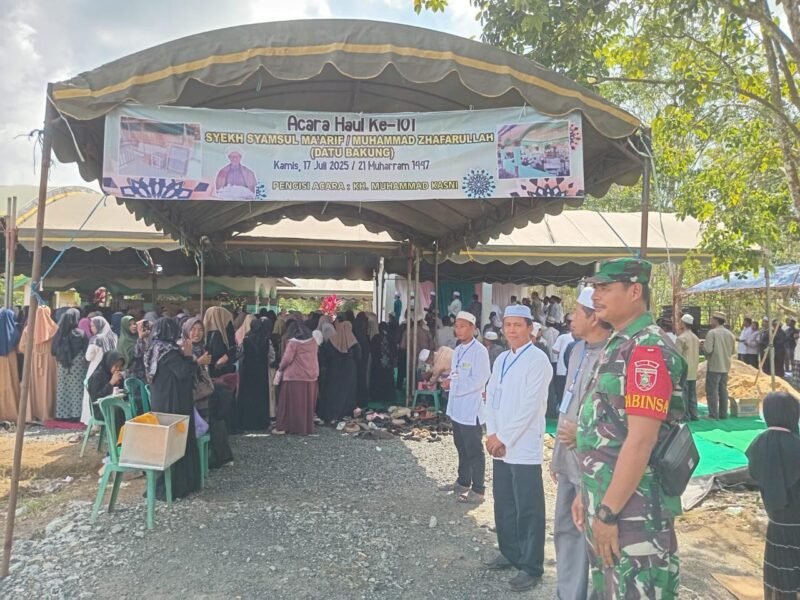 Hadir Di Lokasi Haul Datu Bakung Personel Kodim 1009/Tla Bantu Kelancaran Kegiatan