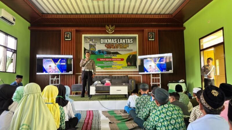 Operasi Patuh Semeru 2025, Polres Blitar Ajak Pelajar Jadi Pelopor Keselamatan