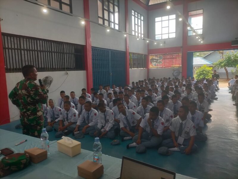 Pembentukan Karakter Bela Negara, Danramil 1002-08 Sapa Siswa Baru SMKN 2 Barabai