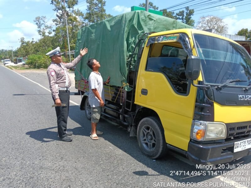 Muatan Berlebih Sebabkan Risiko Kecelakaan, Satlantas Polres Pulang Pisau Ambil Tindakan