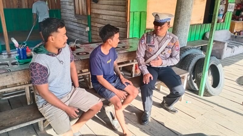 Cegah Laka Lantas, Polisi Beri Imbauan Kamseltibcarlantas ke Sopir Truk