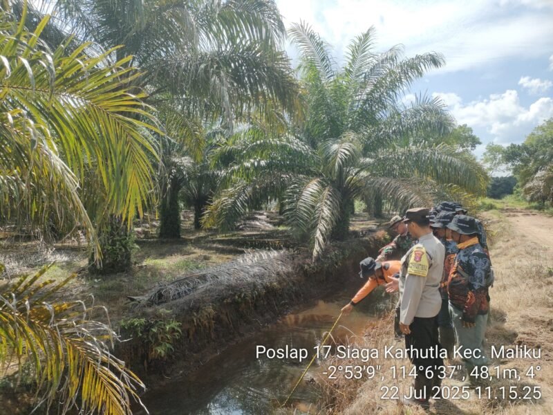 Polsek Maliku, Melaksanakan Pengecekan Daerah Rawan Karhutla bersama dengan Babinsa dan MPA