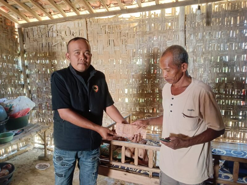 Bentuk kepedulian donatur ke warga kurang mampu lewat media di kertagenah laok
