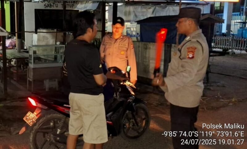 Melaksanakan Kryd Polsek Maliku Ciptakan Situasi Kamtibmas Kondusif di Wilkumnya.