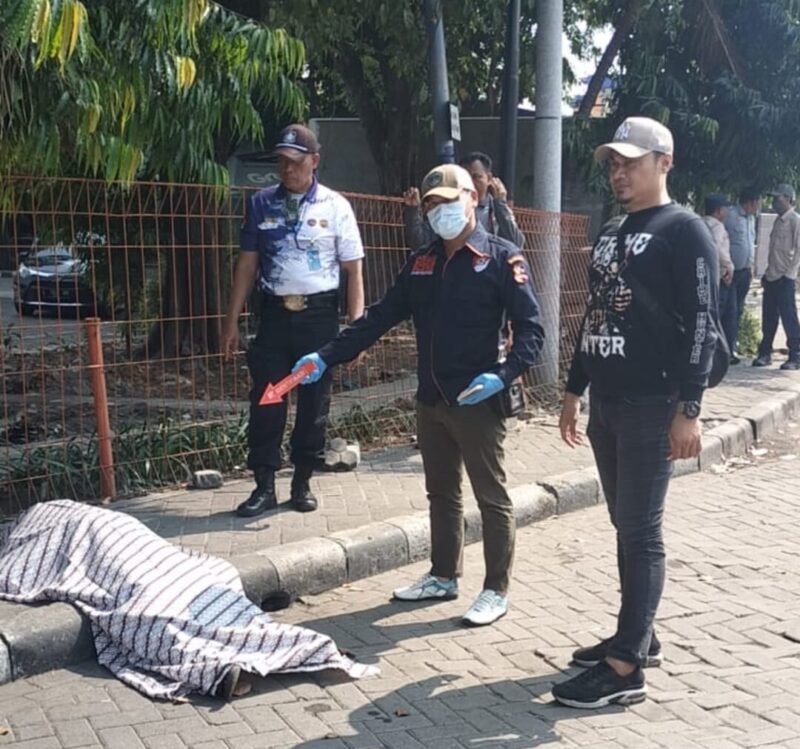 Korban Meninggal di Terminal Purabaya,Polsek Waru Kirim Jenazah ke RS Bhayangkara