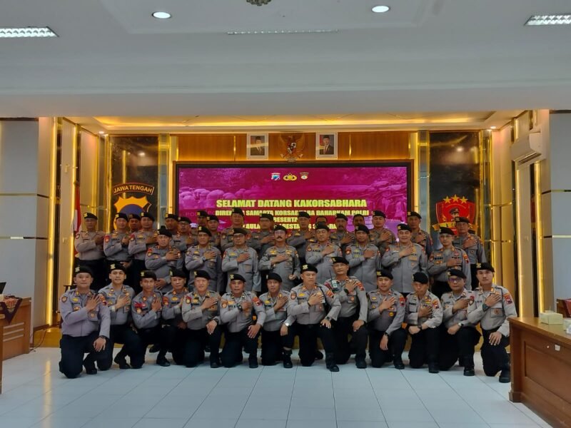 Kakorsabhara Baharkam Polri Tinjau Kesiapan Personil Sabhara dan Jajaran di Polda Jateng dalam Pelayanan Masyarakat