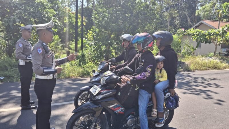 Unit Kamsel Sampaikan Himbauan Kamseltibcarlantas