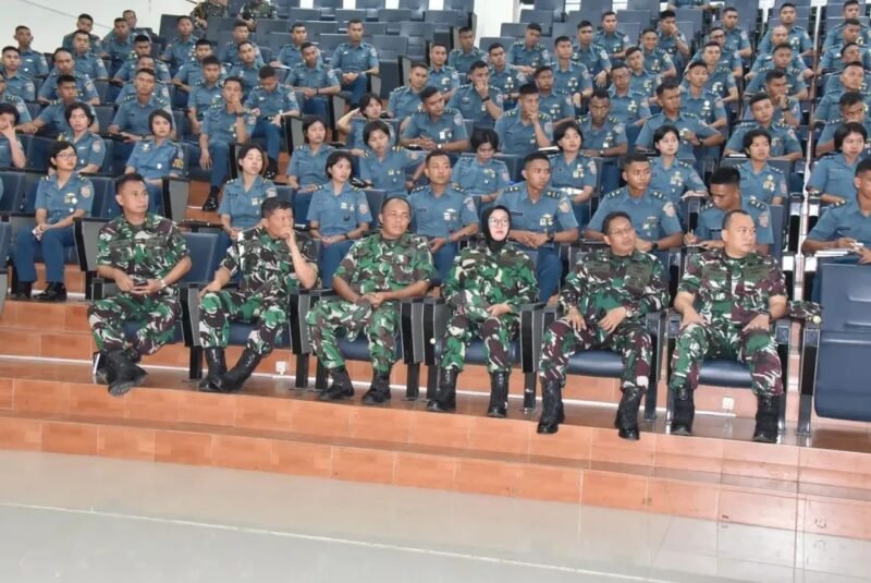 186 Siswa Dikmapa PK TNI AL Angkatan XXXII Terima Pembekalan Mental dari Kadisbintalal