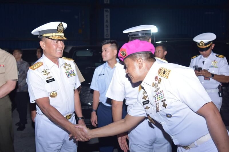 MENJAGA TALI SILAHTURAHMI KS KORMAR HADIRI JAMUAN MAKAN MALAM DI KAPAL PERANG JS OSUMI