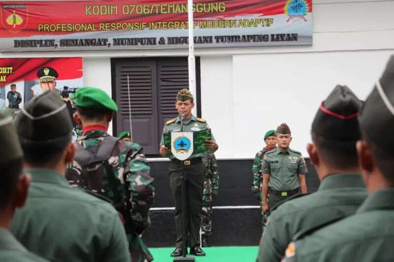 Kibarkan Semangat Nasionalisme, Kodim 0706/Temanggung Gelar Upacara Bendera Penuh Khidmat