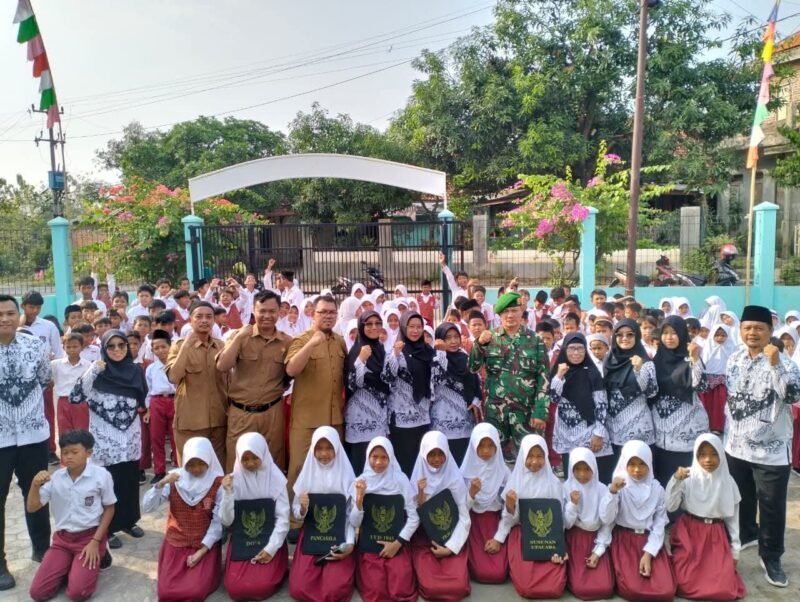 Ba Tuud Koramil 1402/Harjamukti Jadi Pembina Upacara di SDN Cadas Ngampar, Ajak Siswa Cegah Bullying dan Narkoba